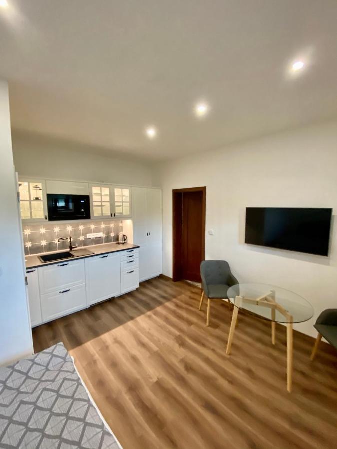 Apartmány V uličce Frymburk Exterior foto