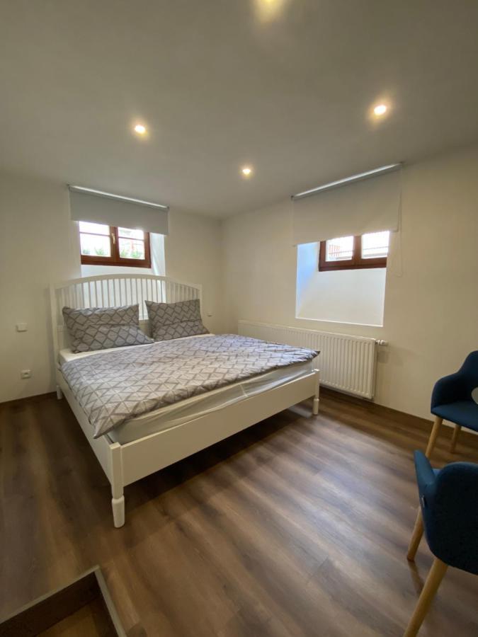 Apartmány V uličce Frymburk Exterior foto