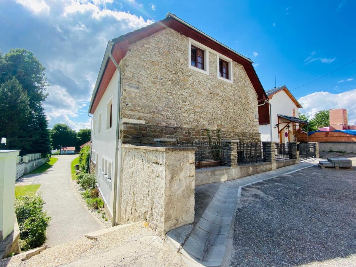 Apartmány V uličce Frymburk Exterior foto