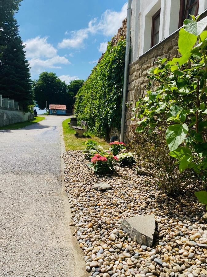Apartmány V uličce Frymburk Exterior foto